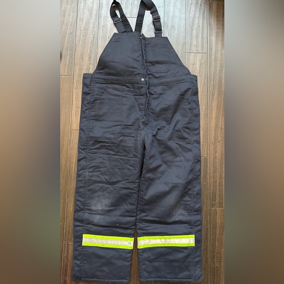 Bulwark Black Insulated Overalls with Reflective Stripes - Picture 1 of 7
